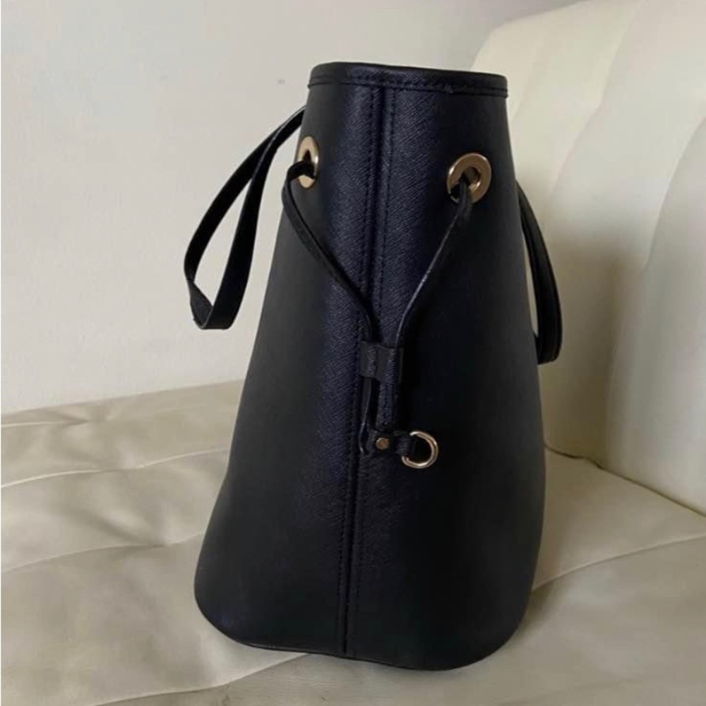 Michael Kors Saffiano Leather Large Jet set Tote bag in Black - Picture 3 of 6